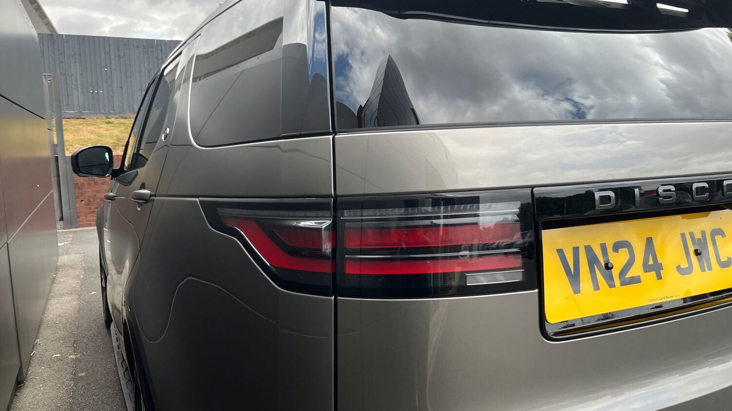 Used Land Rover Discovery 2024 for sale - 76110766: Photo 18