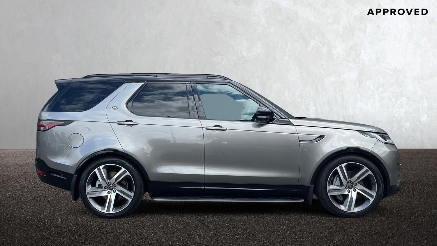 Used Land Rover Discovery 2024 for sale - 76110766: Photo 5