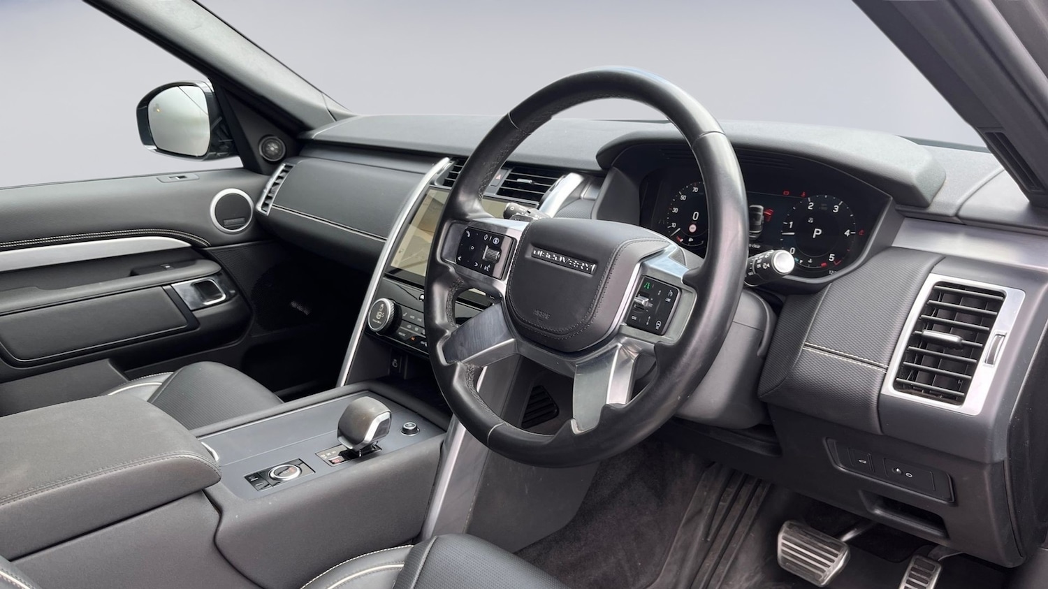 Used Land Rover Discovery 2024 for sale - 76110766: Photo 9