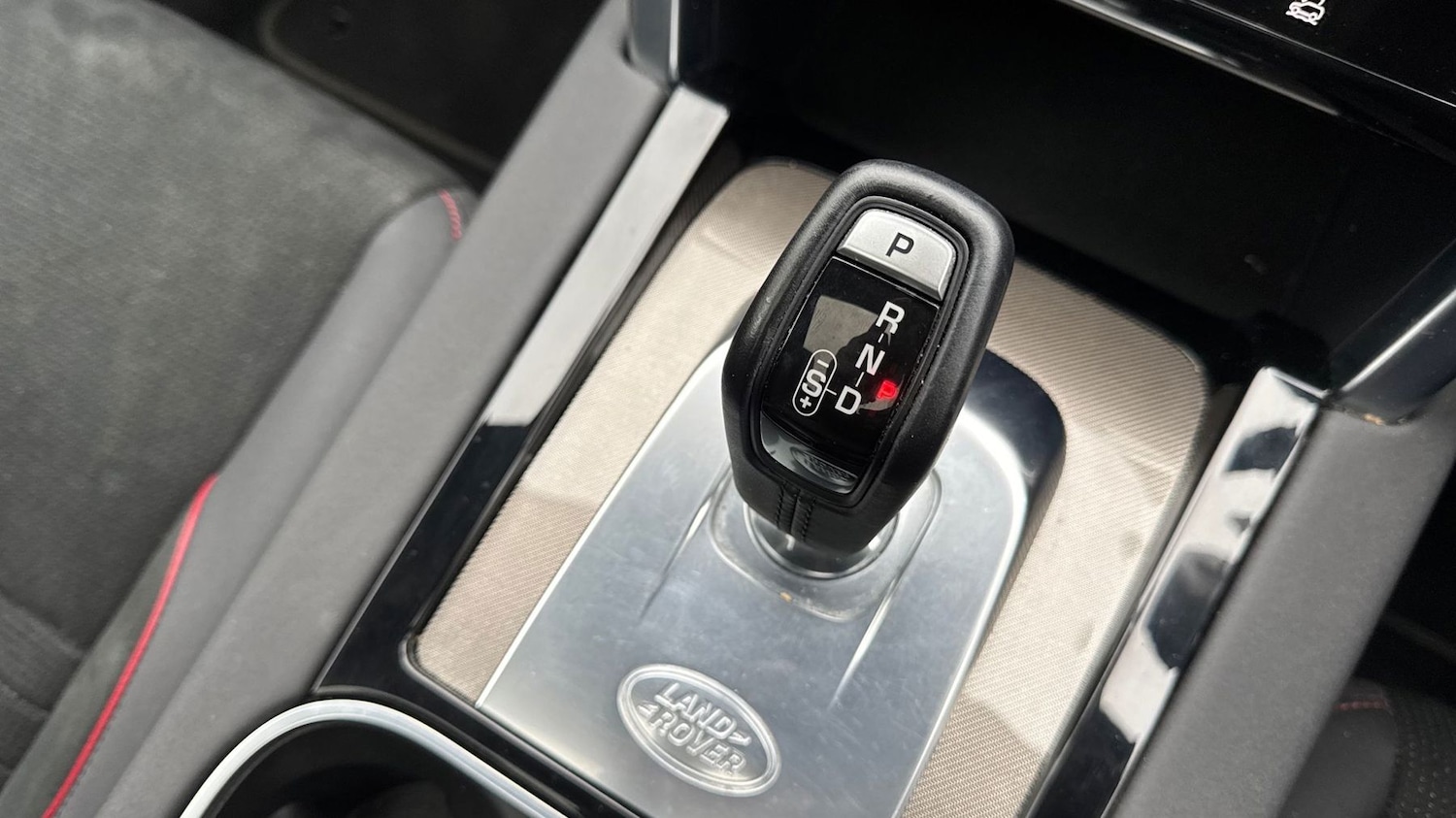 Used Land Rover Discovery Sport 2020 for sale - 77177628: Photo 13