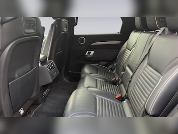 Used Land Rover Discovery 2023 for sale - 76400310: Photo