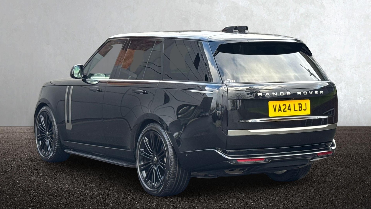 Used Land Rover Range Rover 2024 for sale - 77307103: Photo 2