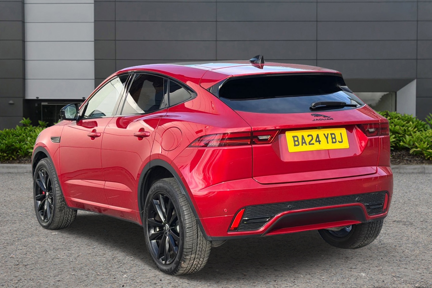 Used Jaguar E-Pace 2024 for sale - 78036126: Photo 2