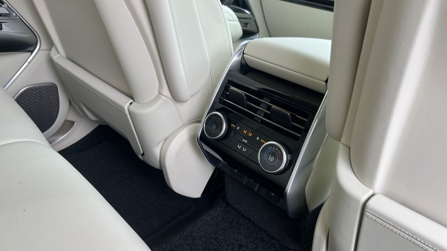 Used Land Rover Range Rover 2025 for sale - 76110593: Photo 18