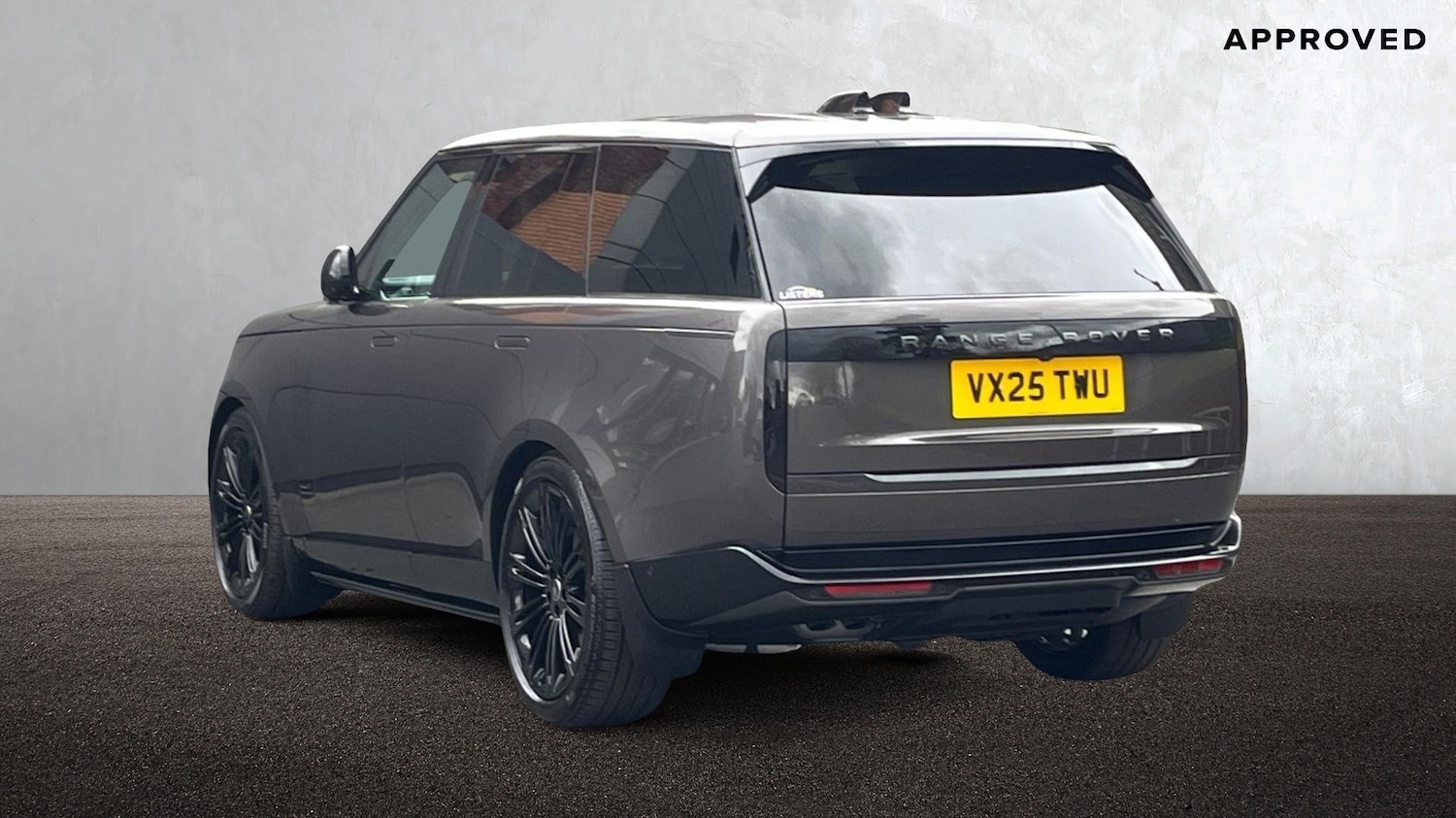 Used Land Rover Range Rover 2025 for sale - 76110593: Photo 2