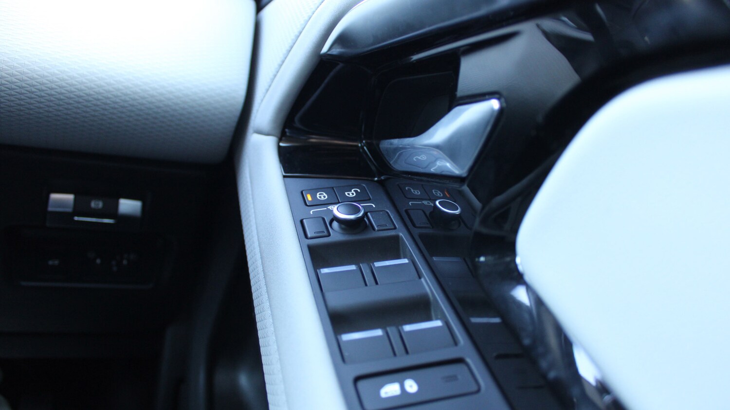 Used Land Rover Range Rover Evoque 2019 for sale - 76837649: Photo 26