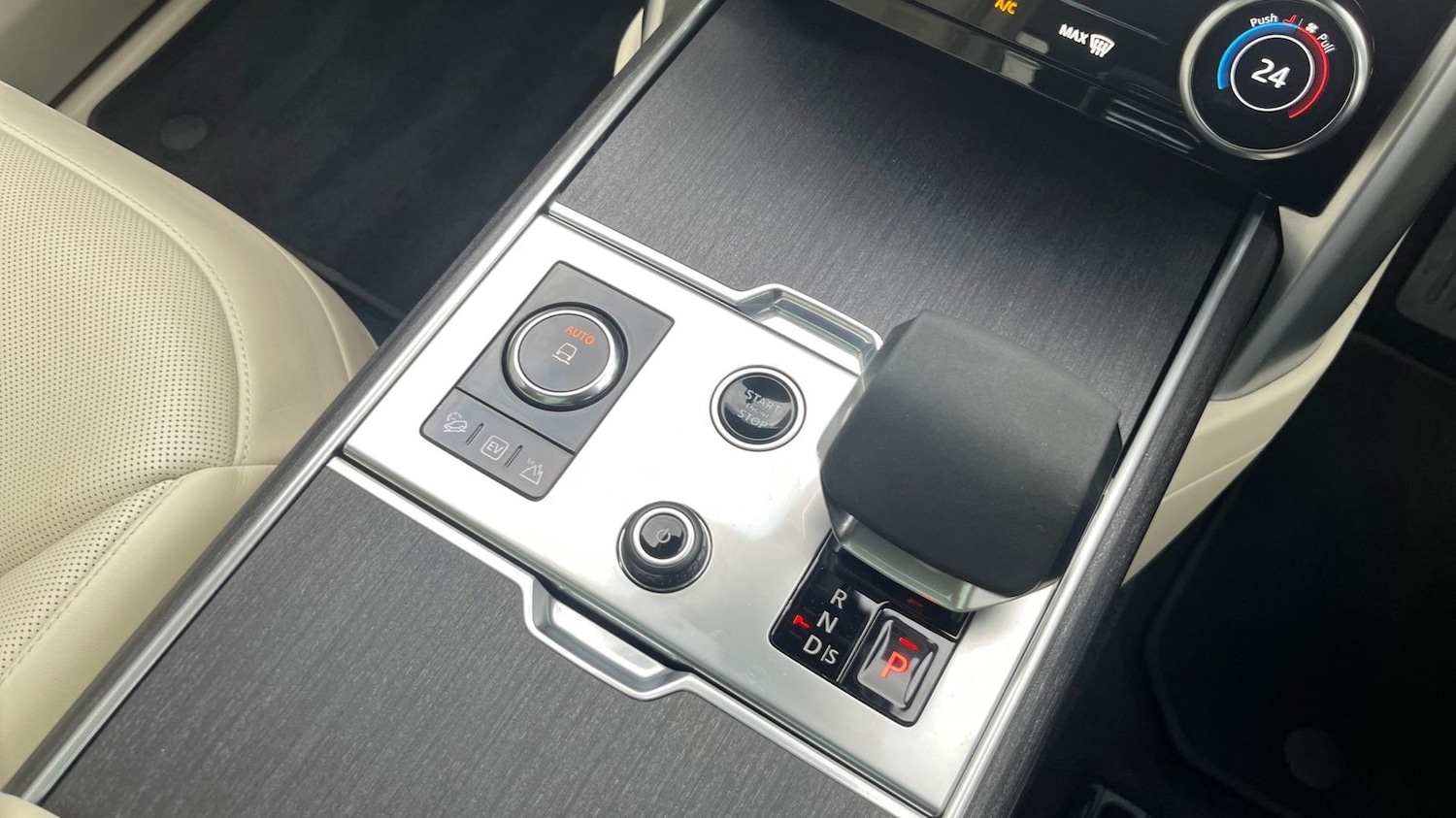 Used Land Rover Range Rover 2023 for sale - 76716729: Photo 13