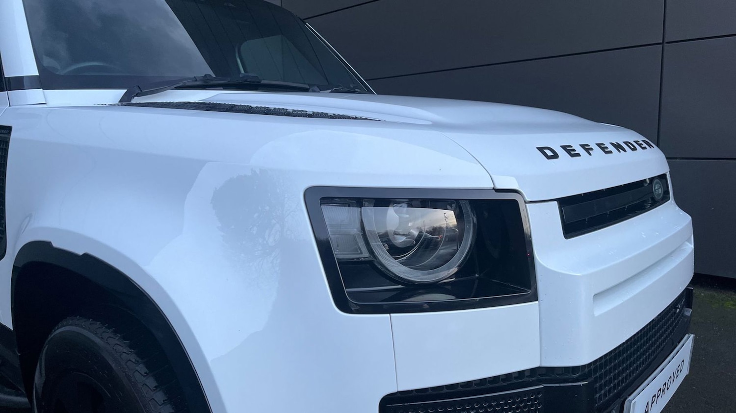 Used Land Rover Defender 2023 for sale - 77926878: Photo 17