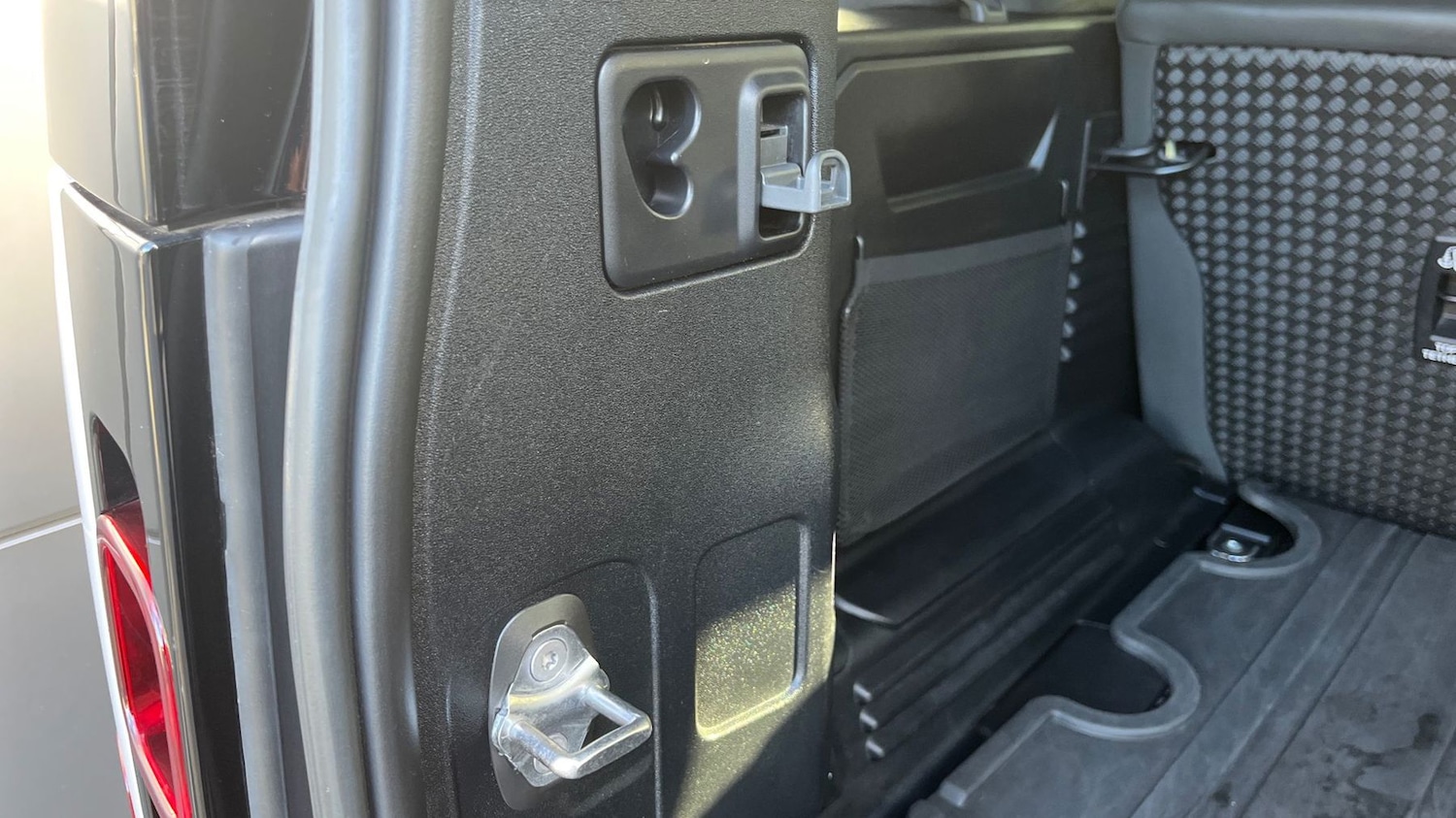 Used Land Rover Defender 2023 for sale - 77926878: Photo 27