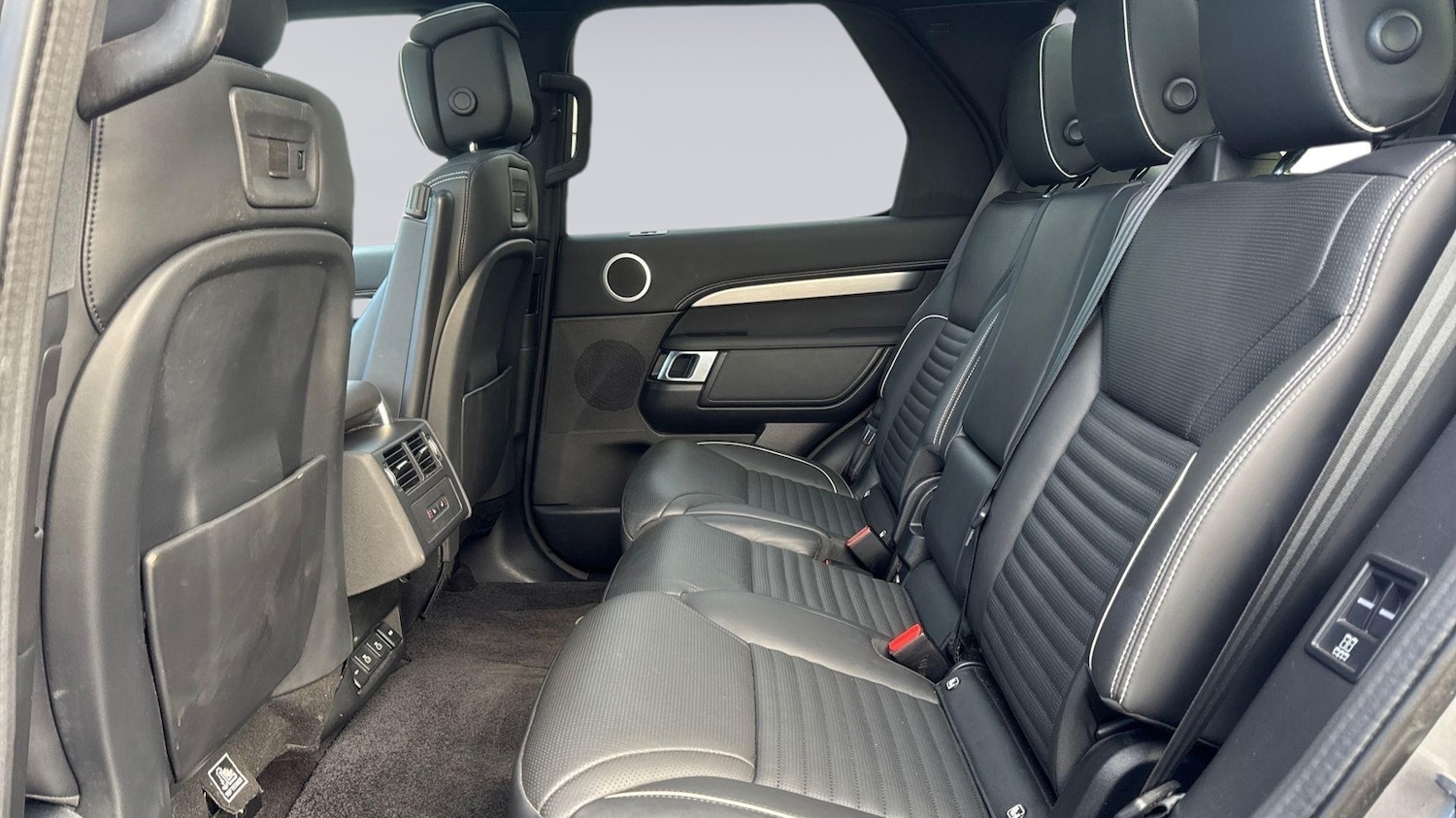 Used Land Rover Discovery 2021 for sale - 77177092: Photo 4