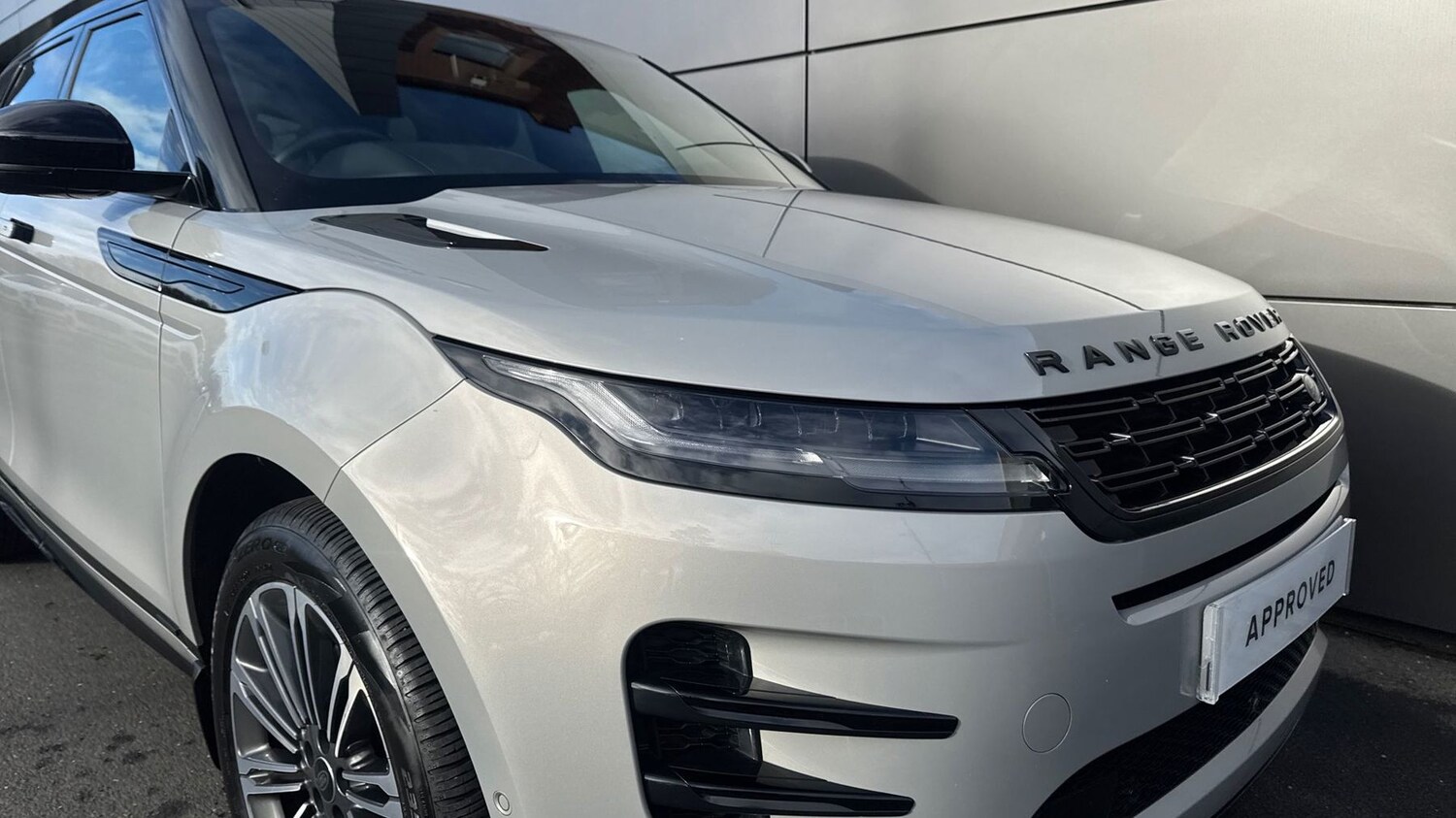 Used Land Rover Range Rover Evoque 2025 for sale - 77539378: Photo 17