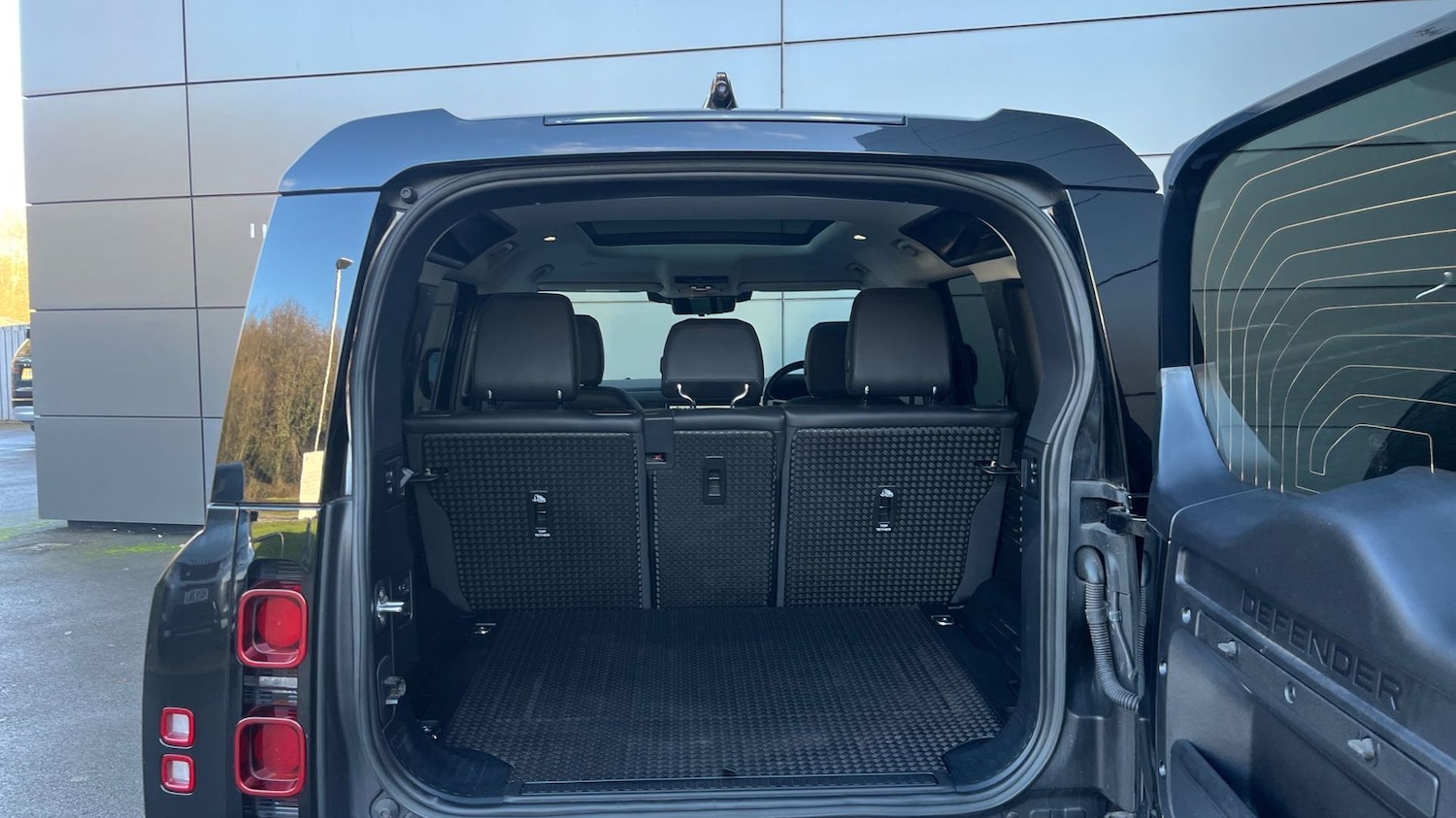 Used Land Rover Defender 2022 for sale - 77177599: Photo 10