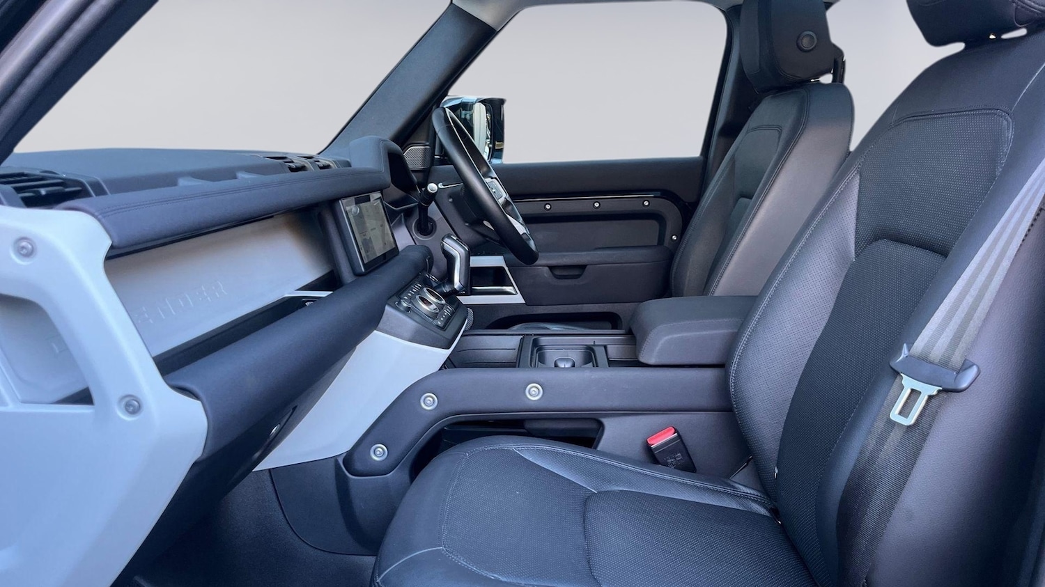 Used Land Rover Defender 2022 for sale - 77177599: Photo 3