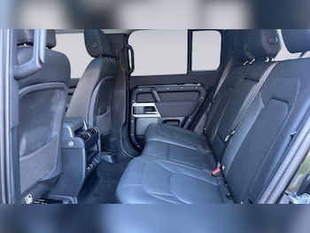 Used Land Rover Defender 2022 for sale - 77177599: Photo