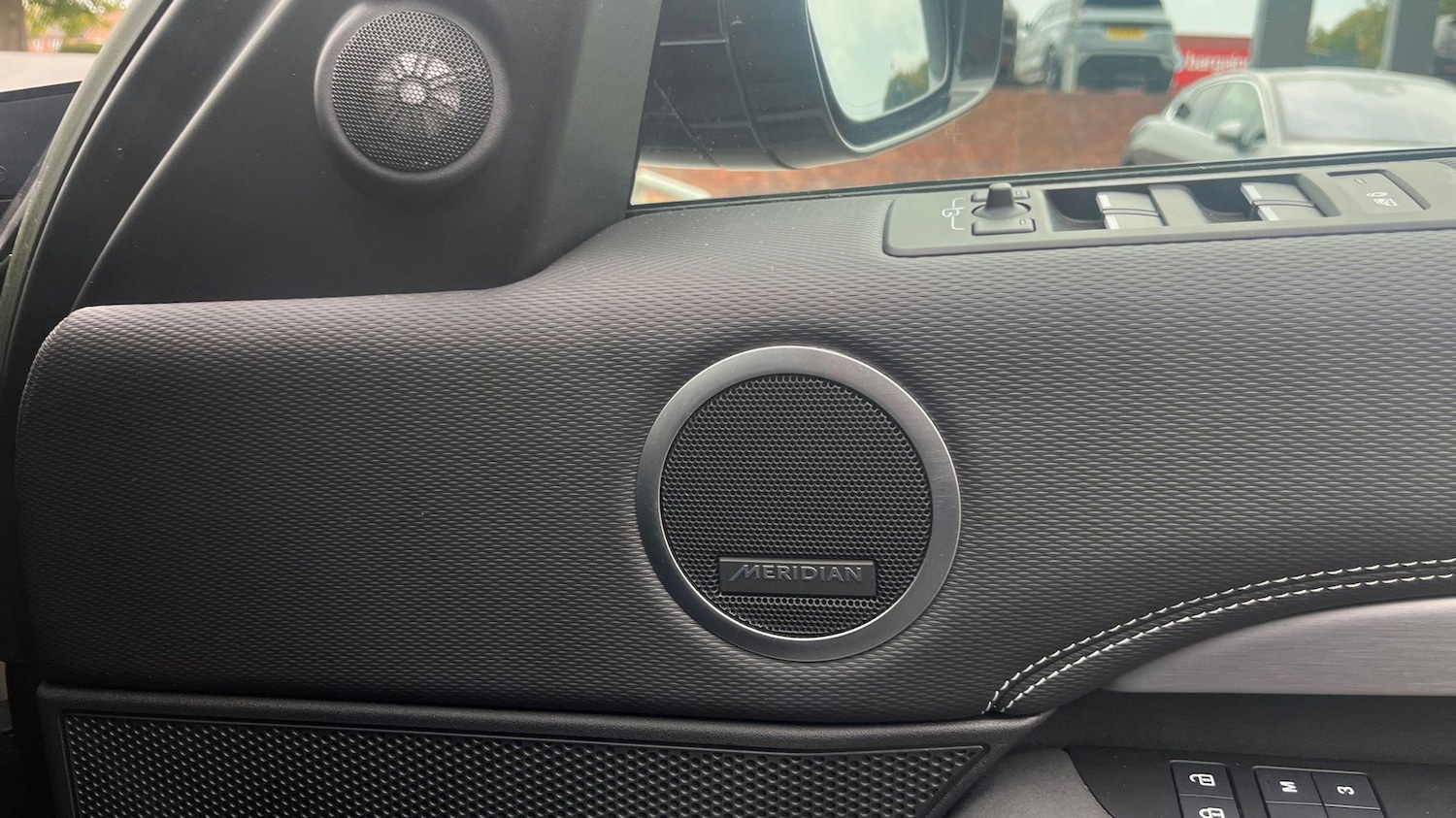 Used Land Rover Discovery 2022 for sale - 76111580: Photo 23