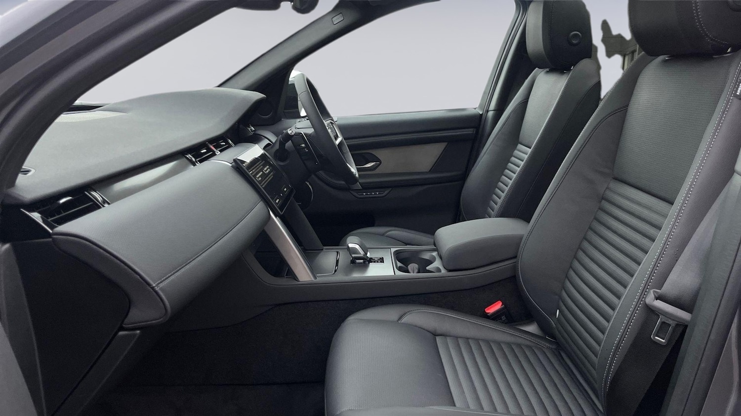 Used Land Rover Discovery Sport 2024 for sale - 76111424: Photo 3
