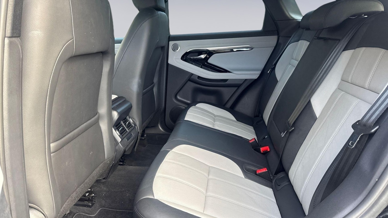 Used Land Rover Range Rover Evoque 2022 for sale - 77539416: Photo 4