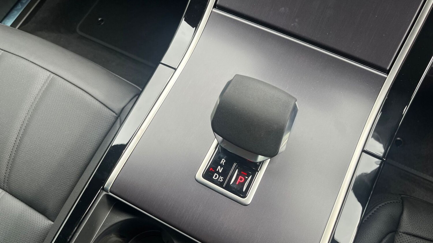 Used Land Rover Range Rover Evoque 2025 for sale - 77177013: Photo 13