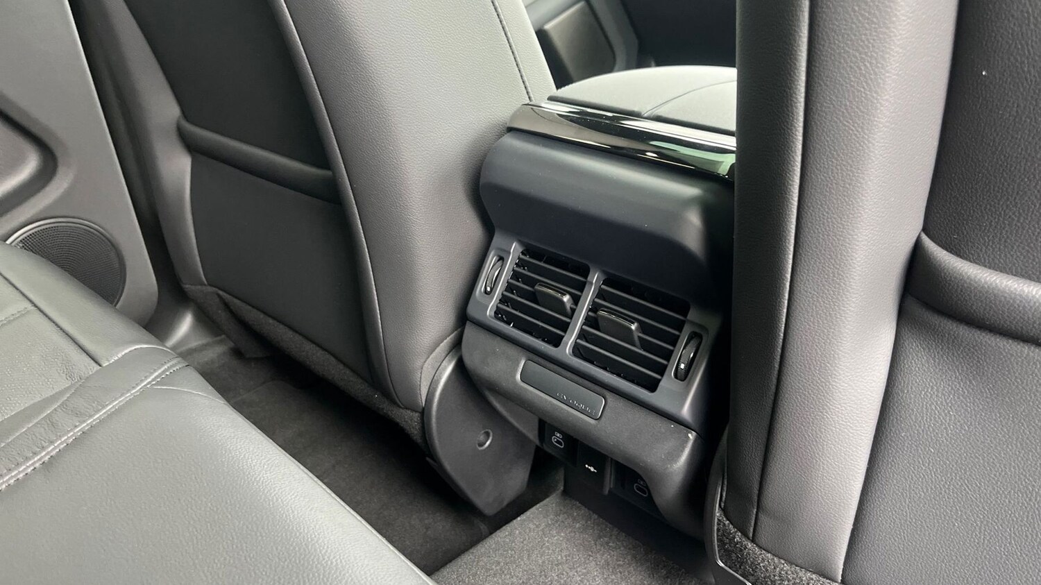 Used Land Rover Range Rover Evoque 2025 for sale - 77177013: Photo 18