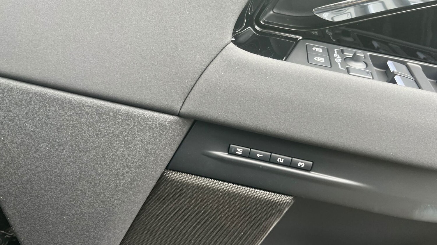 Used Land Rover Range Rover Evoque 2025 for sale - 77177013: Photo 23