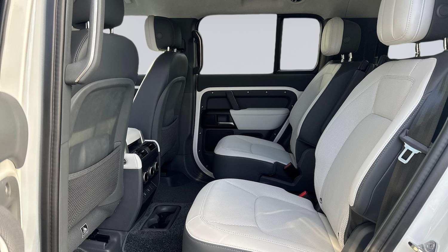 Used Land Rover Defender 2024 for sale - 77013462: Photo 4