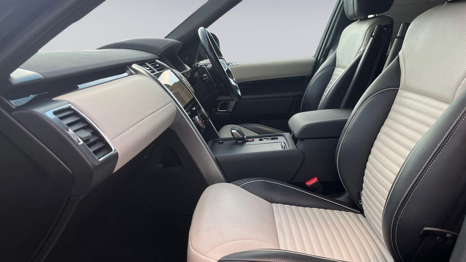 Used Land Rover Discovery 2022 for sale - 77030955: Photo 3