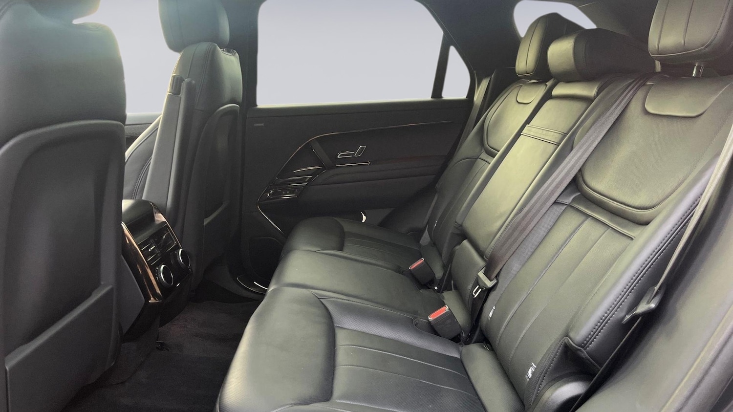 Used Land Rover Range Rover Sport 2023 for sale - 76410232: Photo 4