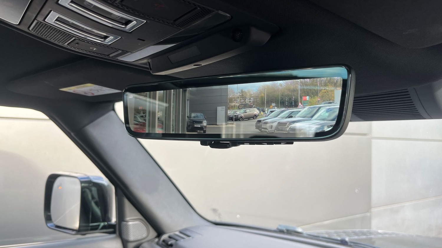 Used Land Rover Defender 2023 for sale - 77177449: Photo 31