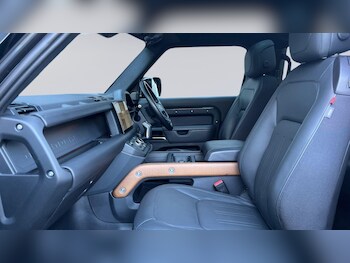 Used Land Rover Defender 2023 for sale - 77177449: Photo