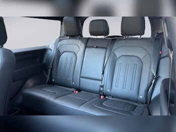 Used Land Rover Defender 2023 for sale - 77177449: Photo