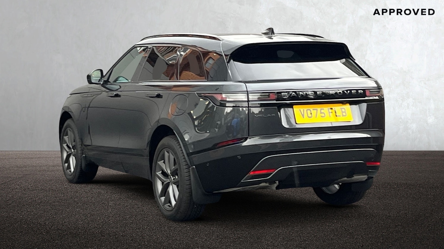 Used Land Rover Range Rover Velar 2025 for sale - 76400312: Photo 2