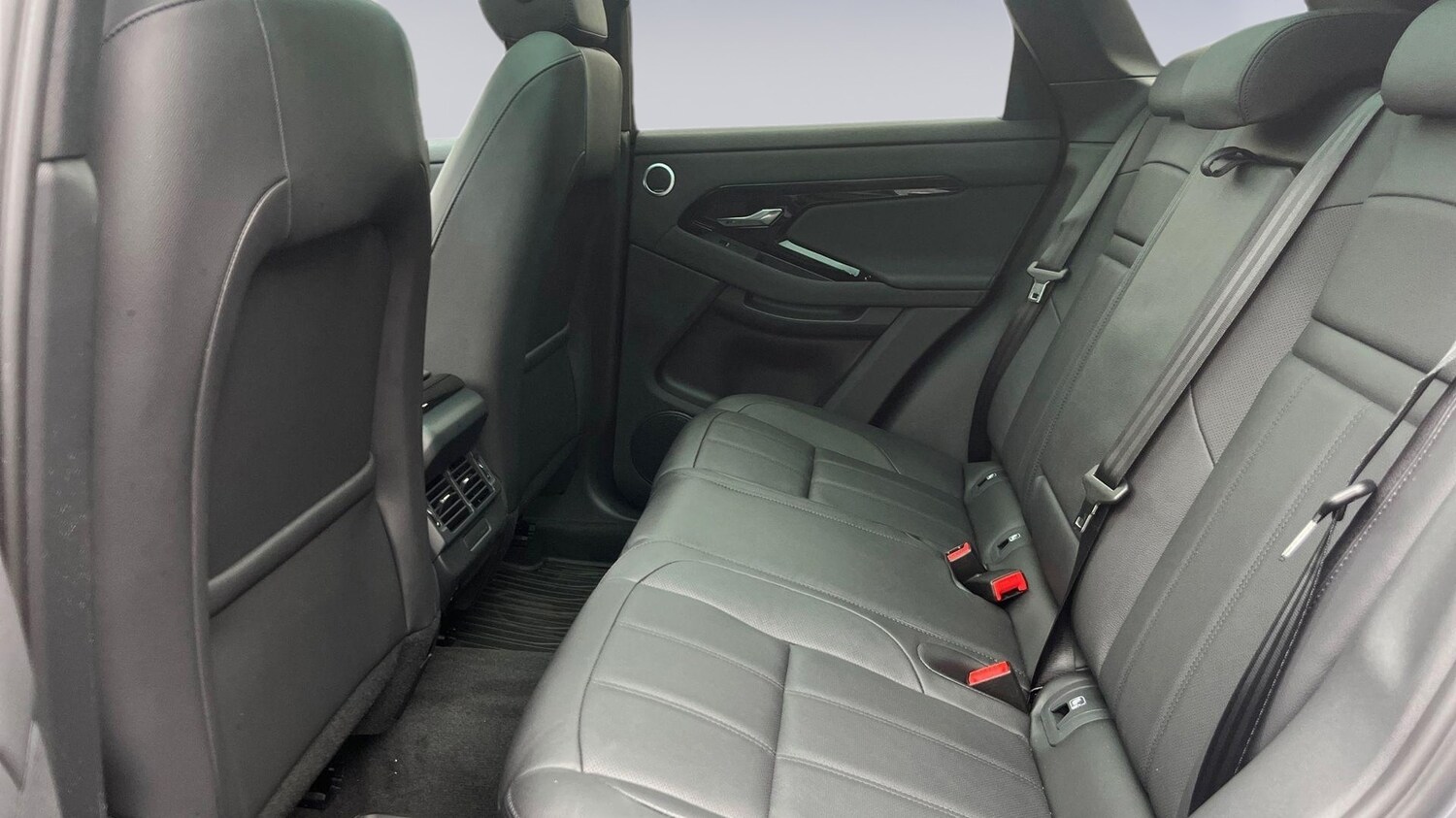 Used Land Rover Range Rover Evoque 2025 for sale - 76551837: Photo 4