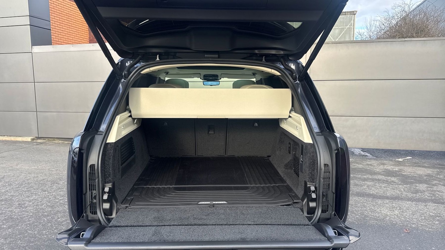 Used Land Rover Range Rover 2026 for sale - 77442109: Photo 10