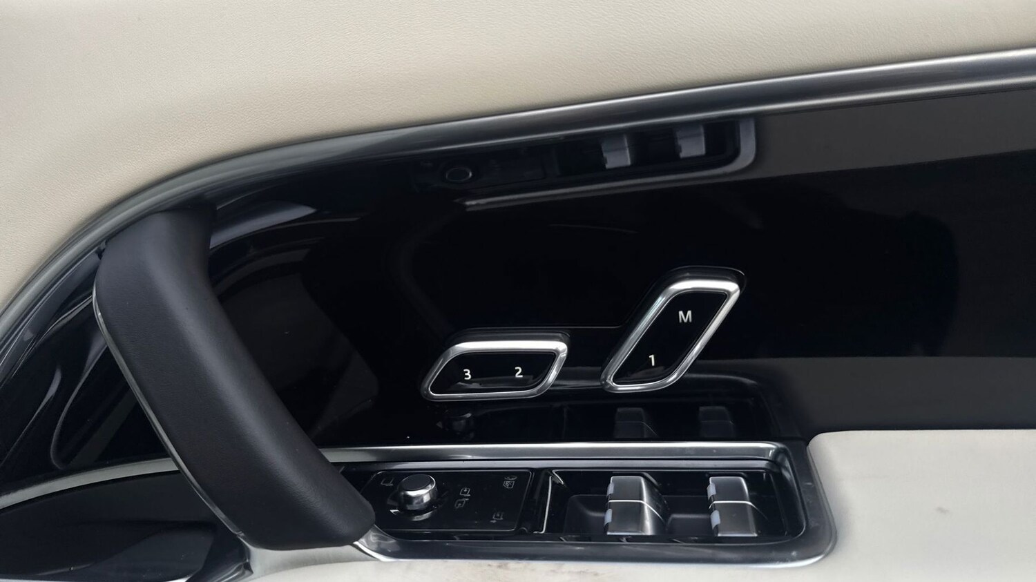 Used Land Rover Range Rover 2026 for sale - 77442109: Photo 25