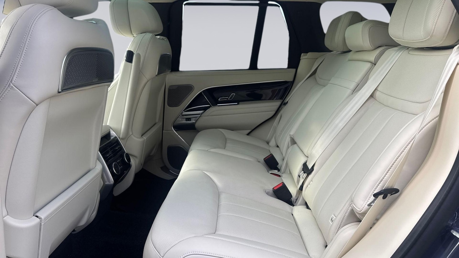 Used Land Rover Range Rover 2026 for sale - 77442109: Photo 4