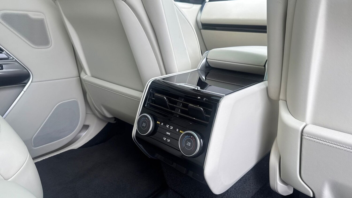 Used Land Rover Range Rover 2023 for sale - 77359913: Photo 18