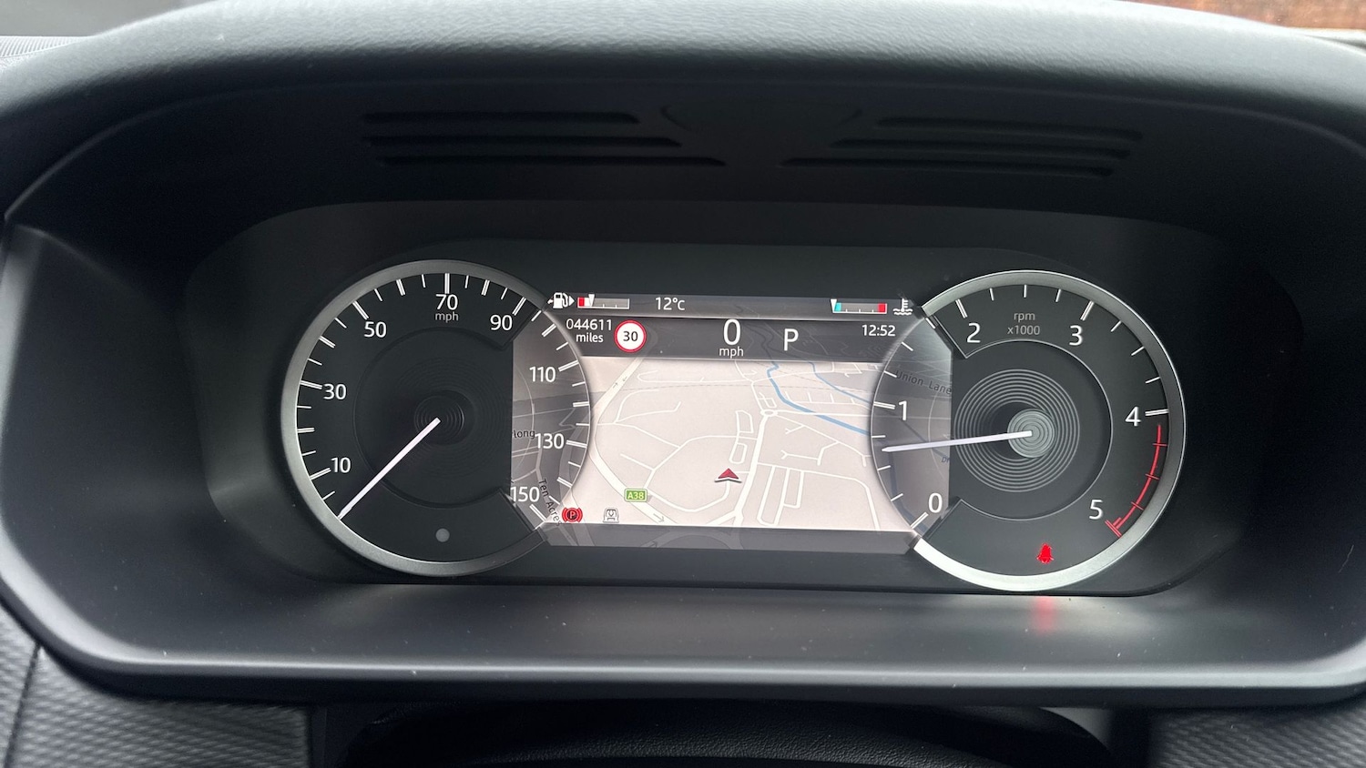 Used Land Rover Discovery 2023 for sale - 77307038: Photo 16