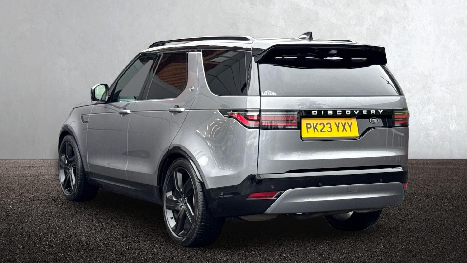 Used Land Rover Discovery 2023 for sale - 77307038: Photo 2