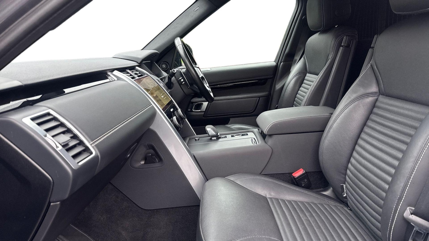 Used Land Rover Discovery 2023 for sale - 77307038: Photo 3