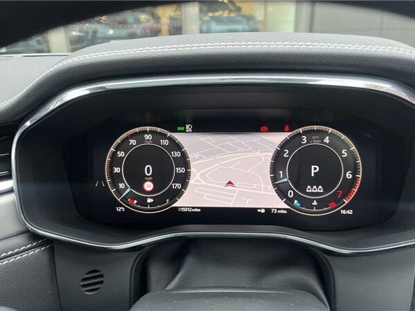 Used Jaguar F-Pace 2023 for sale - 76271510: Photo 16