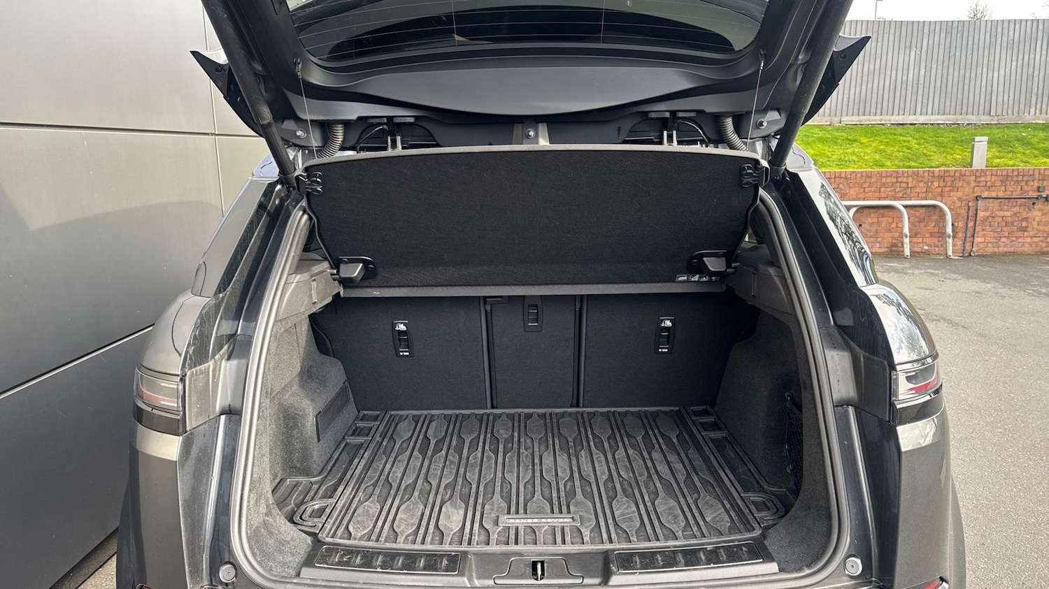 Used Land Rover Range Rover Evoque 2025 for sale - 77539377: Photo 10