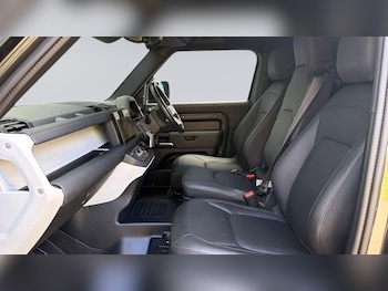 Used Land Rover Defender 90 2024 for sale - 78021684: Photo