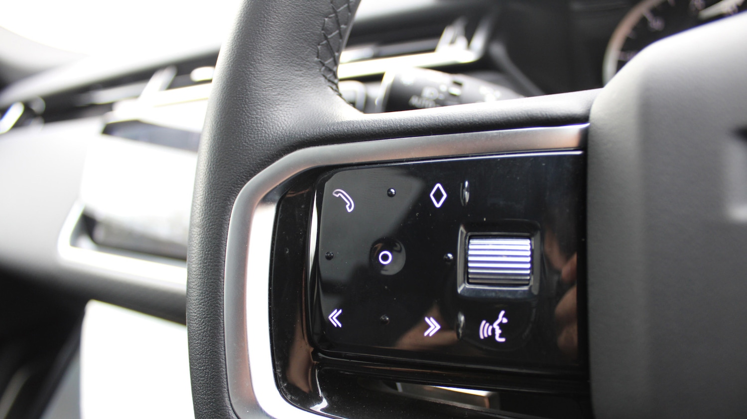 Used Land Rover Range Rover Velar 2023 for sale - 77397119: Photo 22