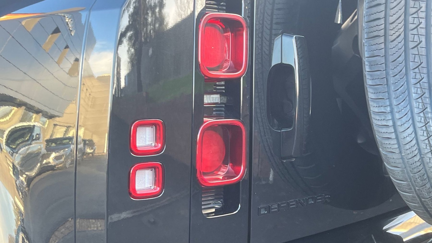 Used Land Rover Defender 2023 for sale - 77176942: Photo 19