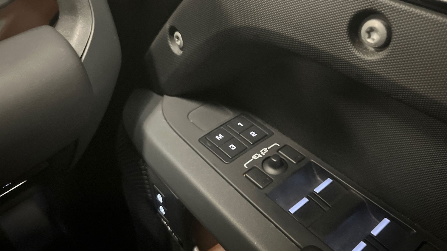 Used Land Rover Defender 2023 for sale - 77176942: Photo 25