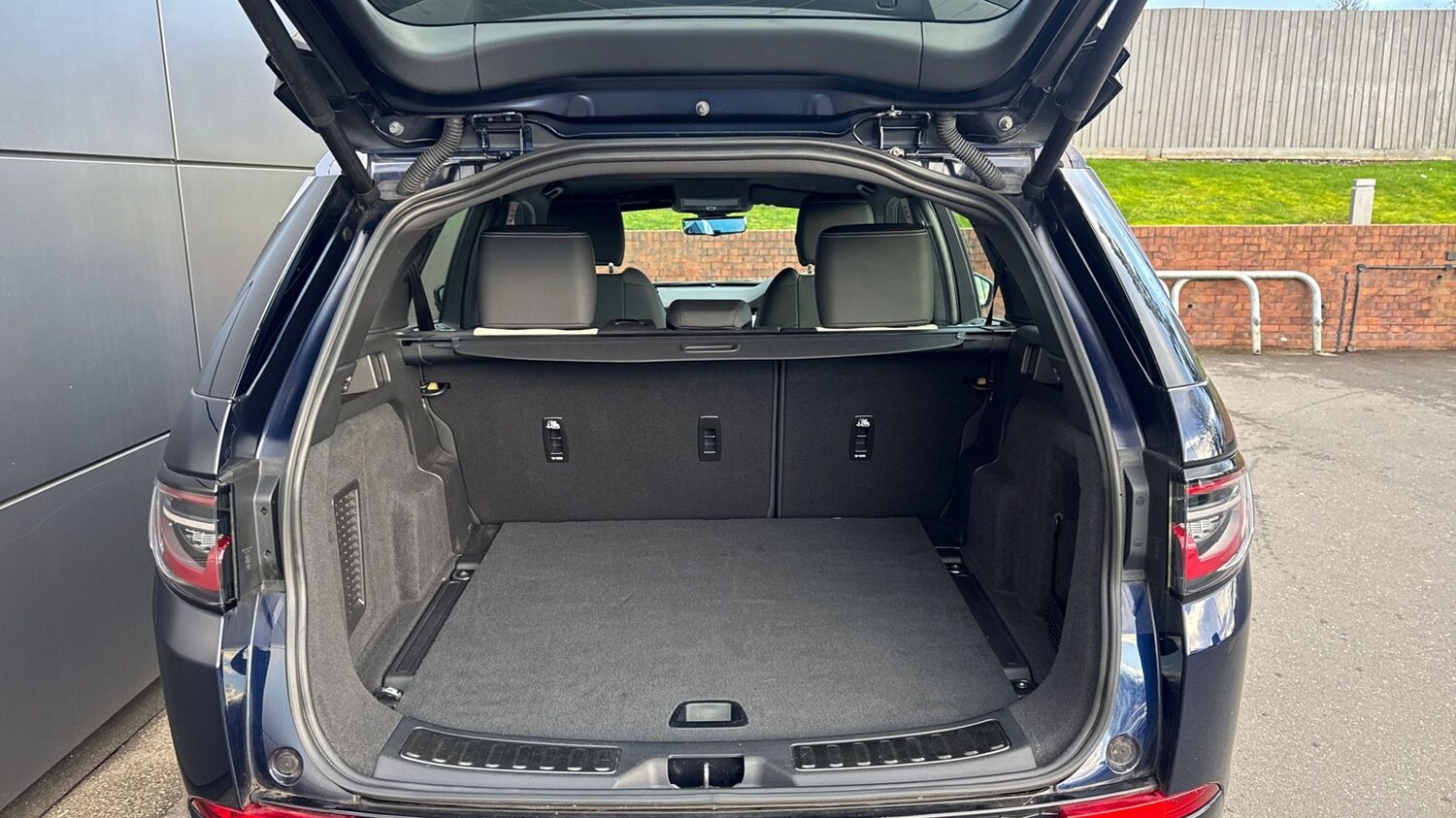 Used Land Rover Discovery Sport 2022 for sale - 77551535: Photo 10