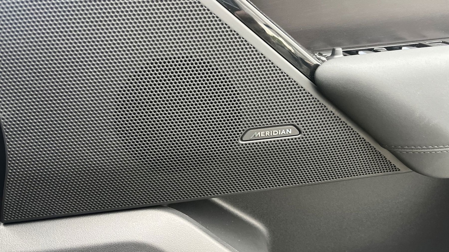 Used Land Rover Range Rover Velar 2025 for sale - 77176805: Photo 23