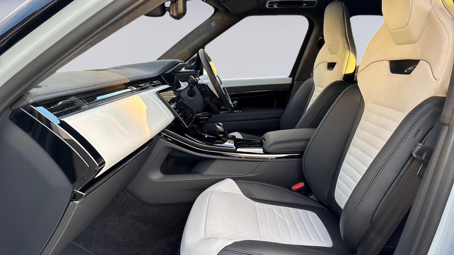 Used Land Rover Range Rover Sport 2026 for sale - 77442098: Photo 3