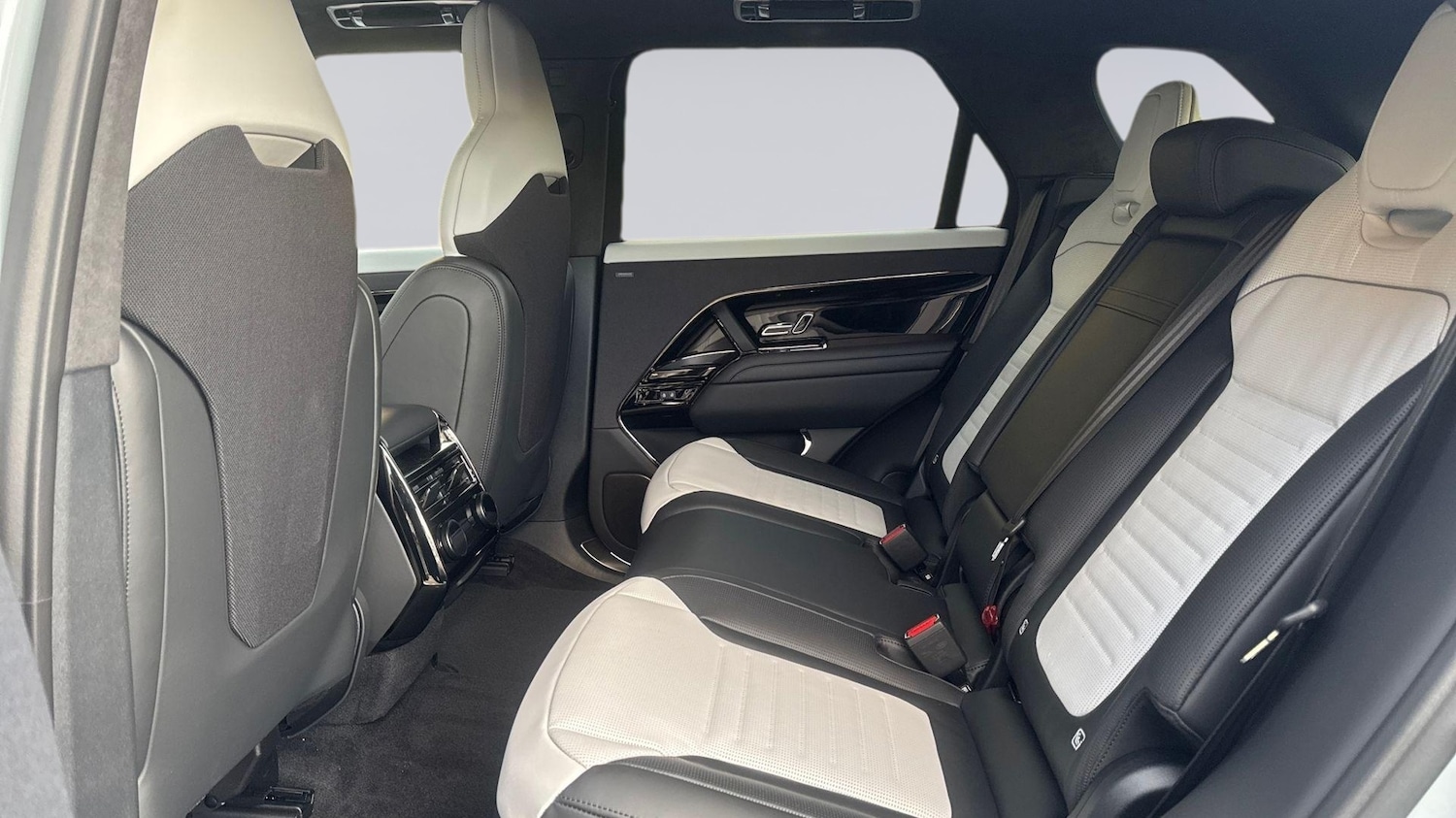 Used Land Rover Range Rover Sport 2026 for sale - 77442098: Photo 4