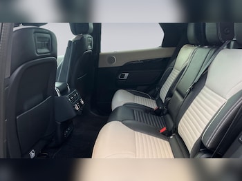 Used Land Rover Discovery 2022 for sale - 76434231: Photo